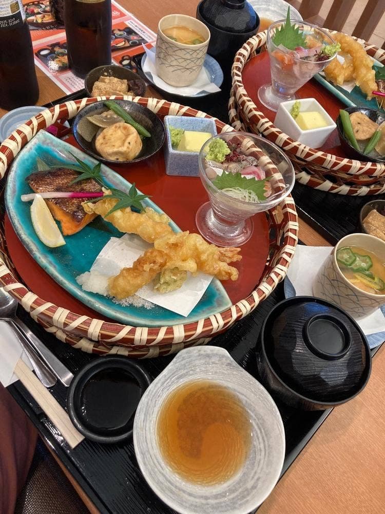 海鮮と日本酒 魚舟 梅田阪急グランドビル店