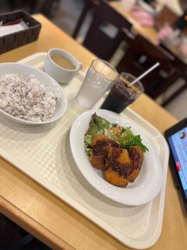 ワインとオマール海老の店 UOMO - サブ画像2