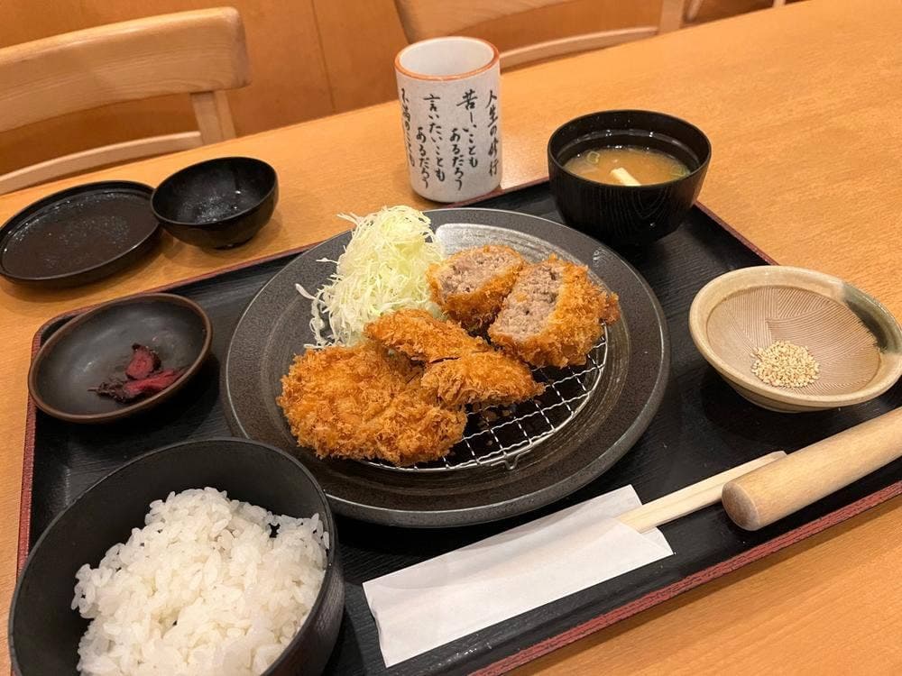 手打ちとんかつ かつ屋 ブルメールHAT神戸店