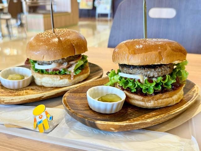 Café Back Country ラザウォーク甲斐双葉 - サブ画像2