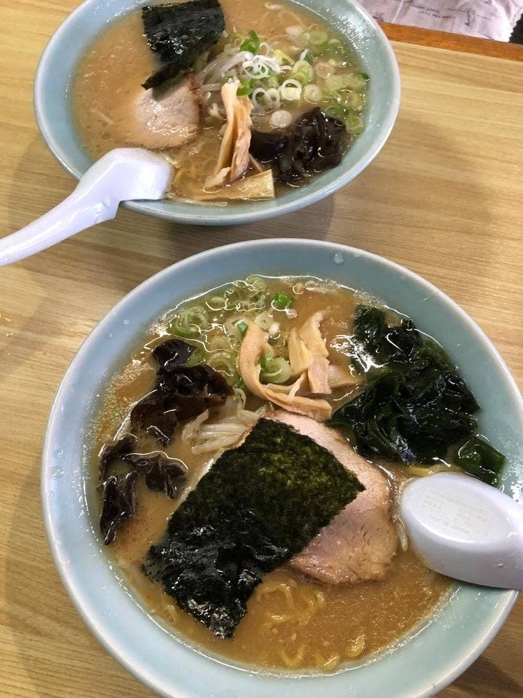 茂ラーメン店
