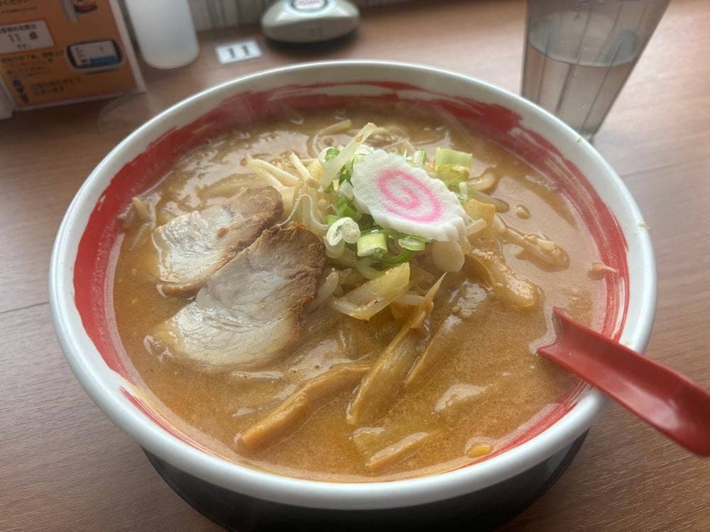 ラーメンさんぱち 恵庭店