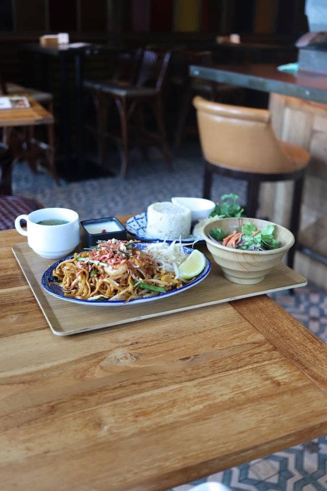 生麺パッタイ専門店 新宿ディパッタイ
