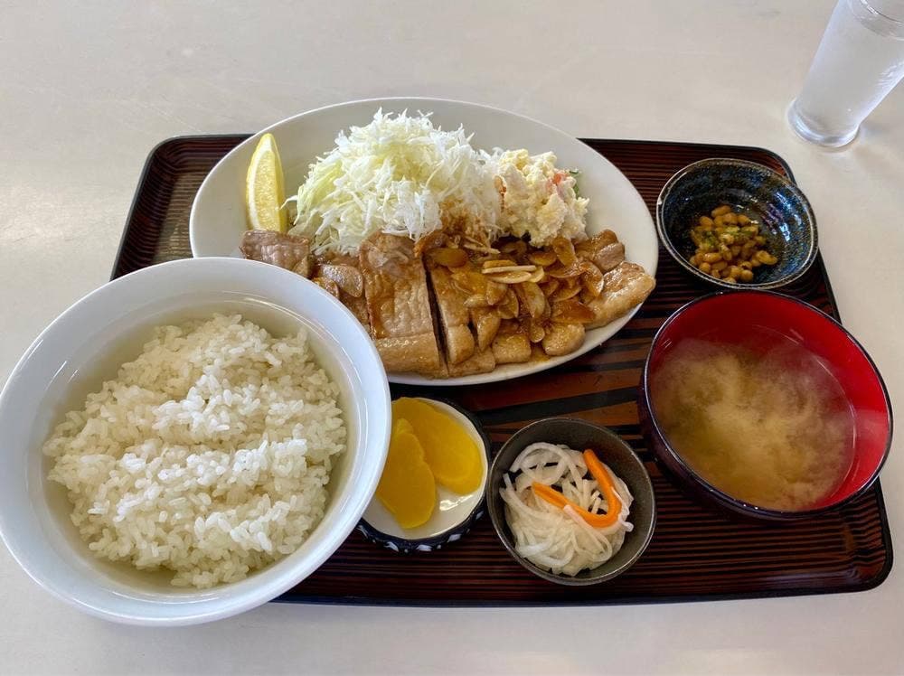 すずや食堂