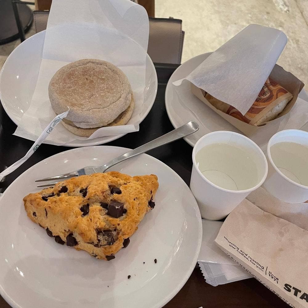 スターバックス コーヒー TSUTAYA BOOKSTORE 渋谷スクランブルスクエア店