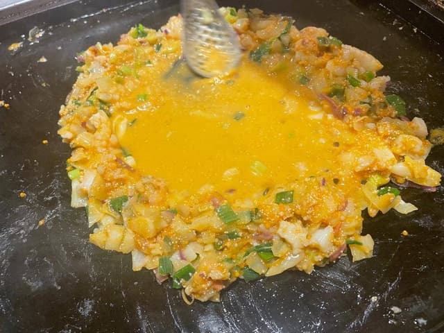 元祖海老出汁もんじゃのえびせん ホワイティうめだ店 - サブ画像1