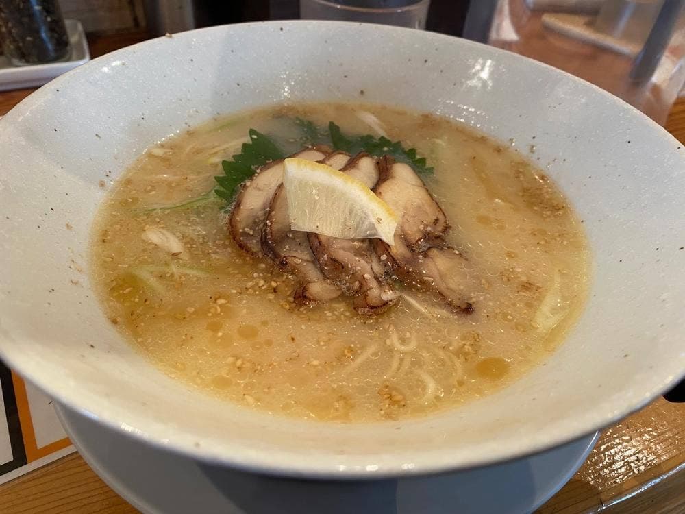 とまとラーメン専門店red