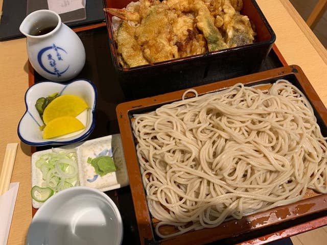 麻布永坂 更科本店 都庁議会棟店 - サブ画像1