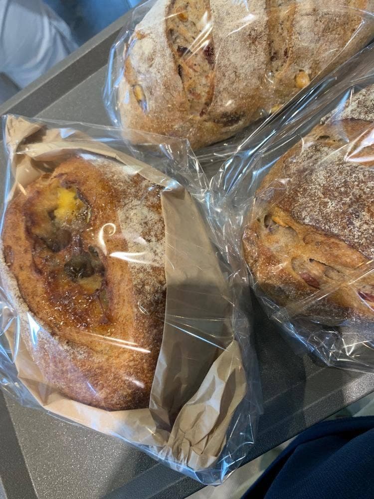 ボンボンブレッド