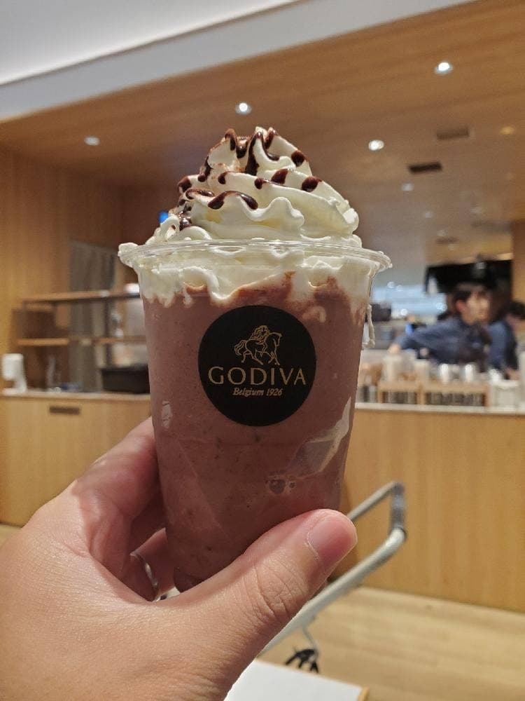 GODIVA cafe イオンレイクタウンmori