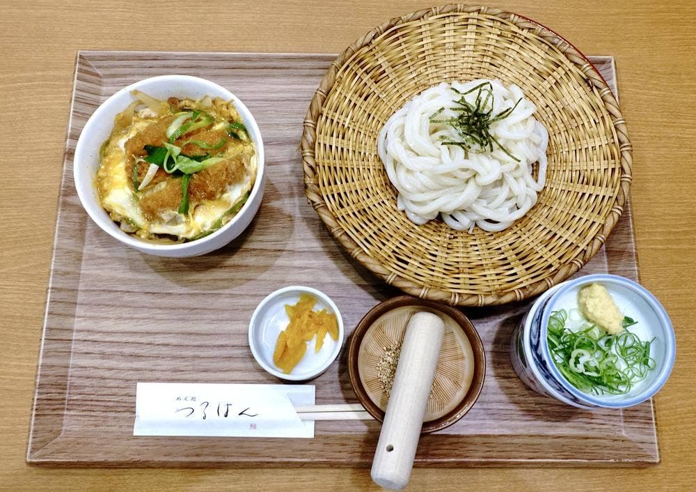 めん処 つるはん なんばCity店