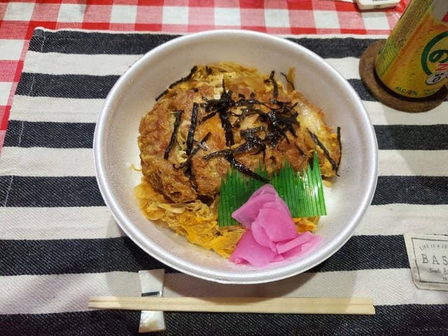 としまや弁当 勝山店 - サブ画像1