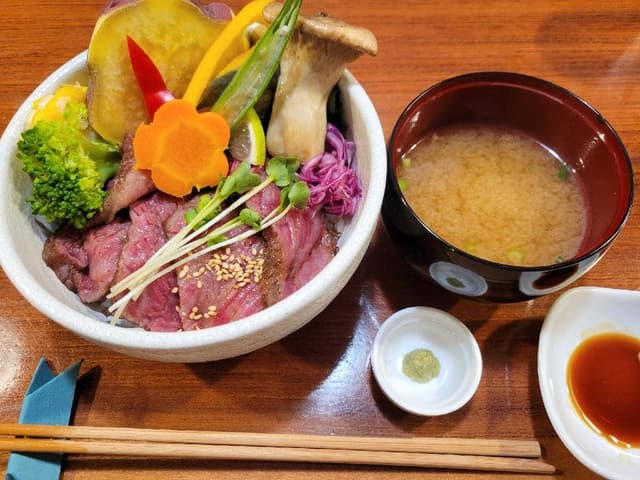 肉山 高松店 - サブ画像1