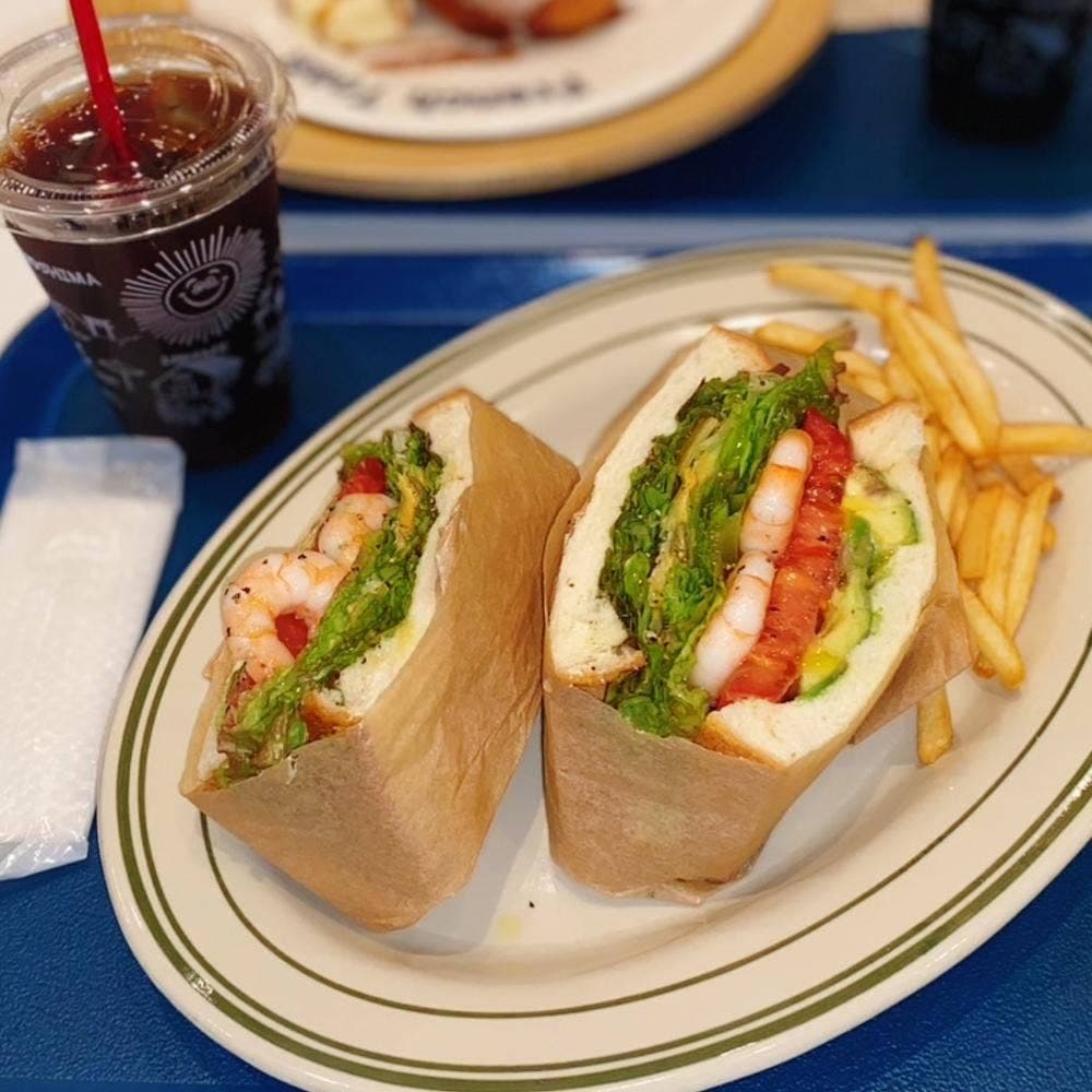 LONCAFE 越谷レイクタウン店