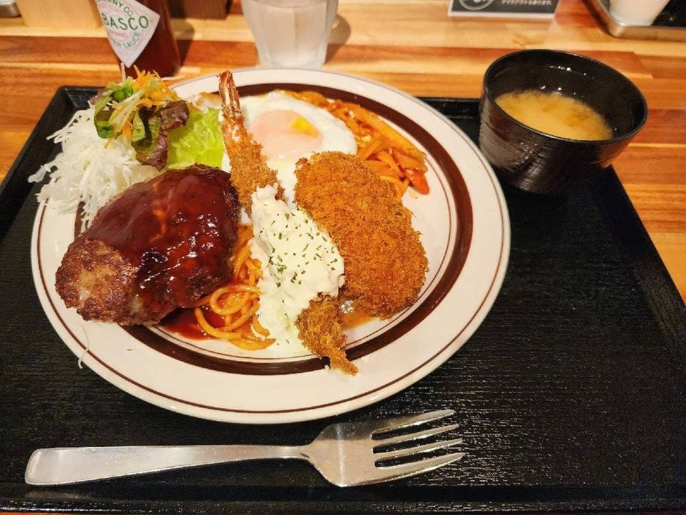 キッチン空飛ぶパンダ