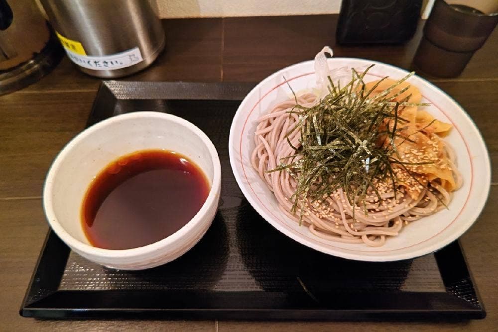 おにそば豚退治・スタンド