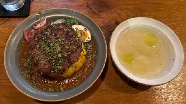 キャトルエピス ハンバーグカレー - サブ画像1