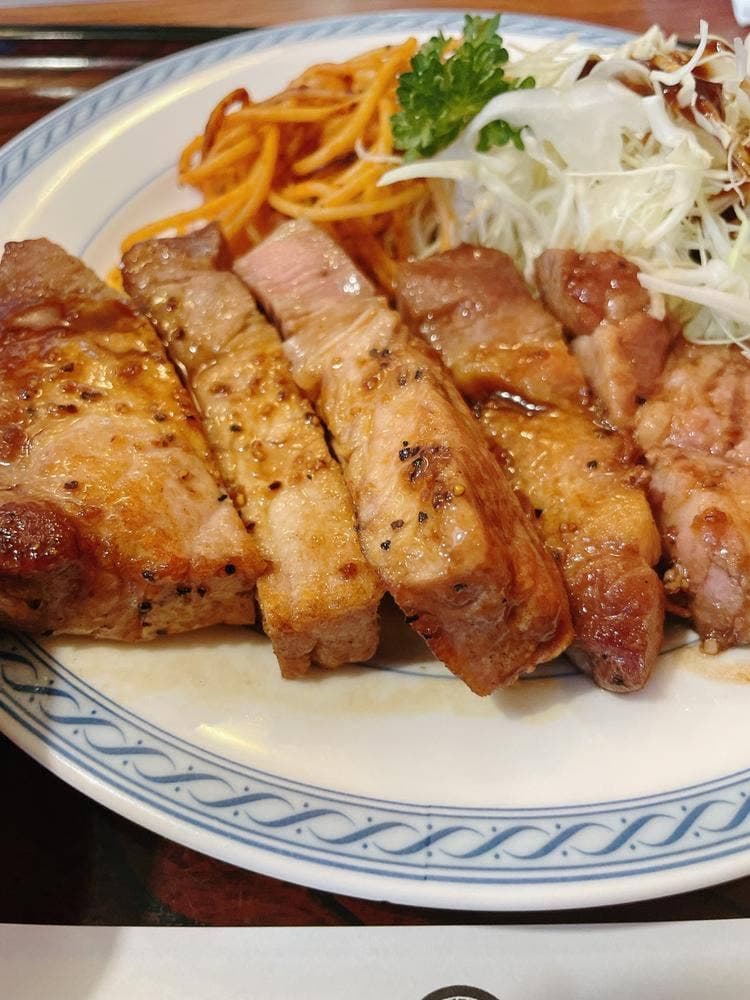 とんかつ かねしん