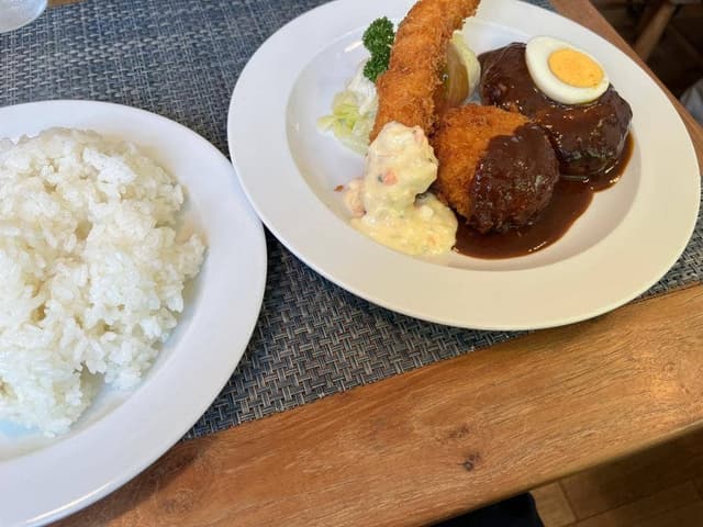 洋食屋 ワタナベ - サブ画像2