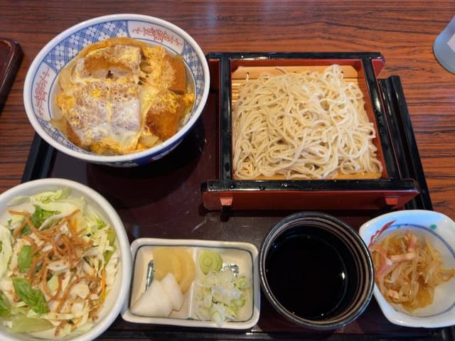 自家製石臼挽き蕎麦 加寿屋 - サブ画像1