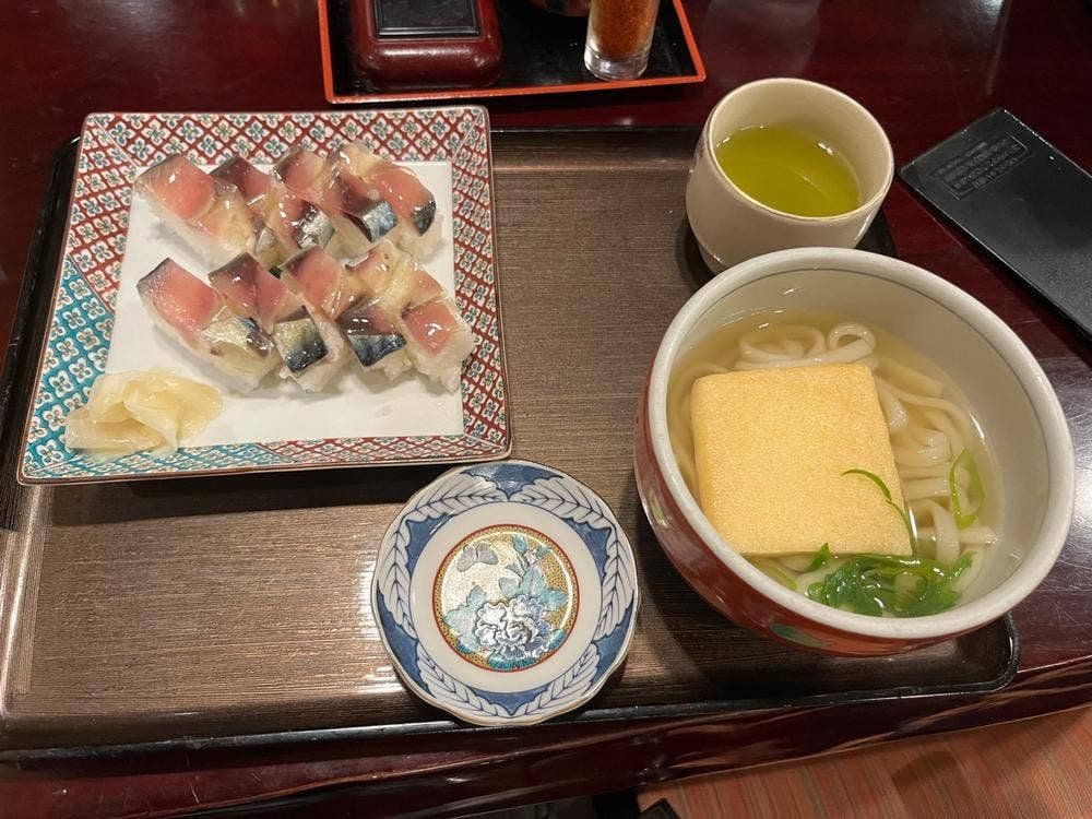 鮨と麺 うまい門 ポルテ金沢店