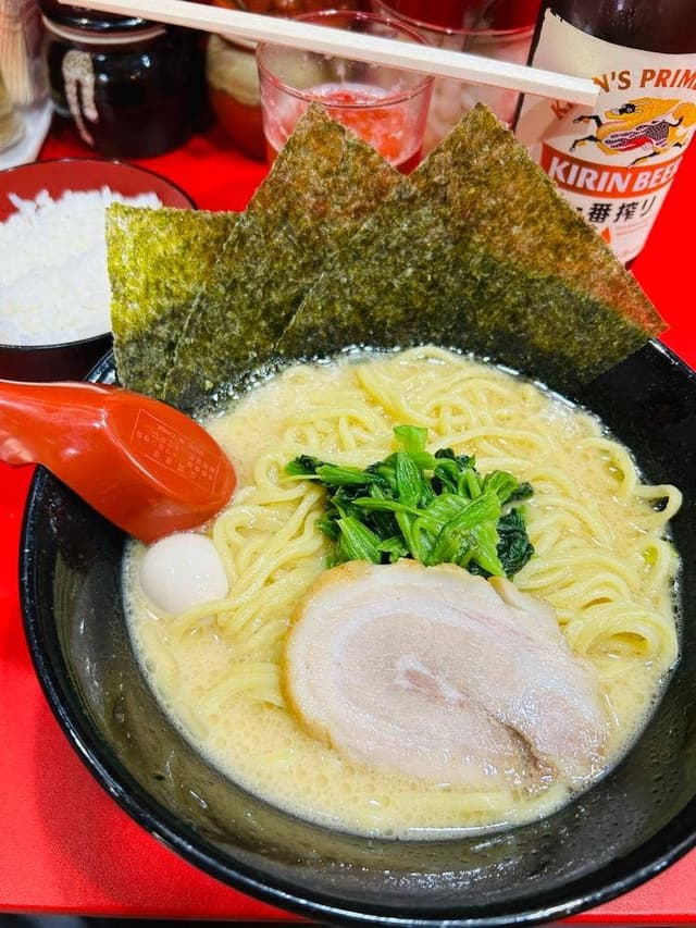横浜家系ラーメン 赤家 聖蹟桜ヶ丘店 - サブ画像1