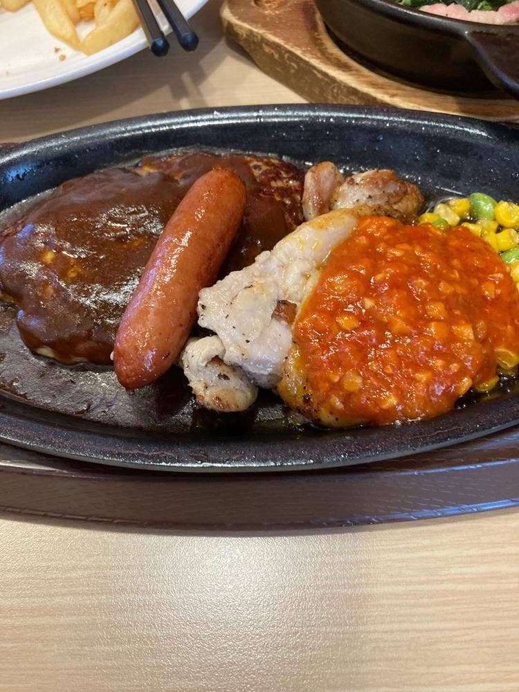 ガスト 久居インター店