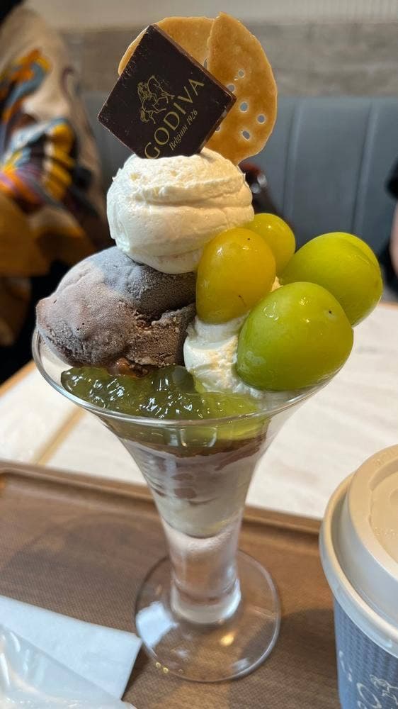 GODIVA café Nihonbashi