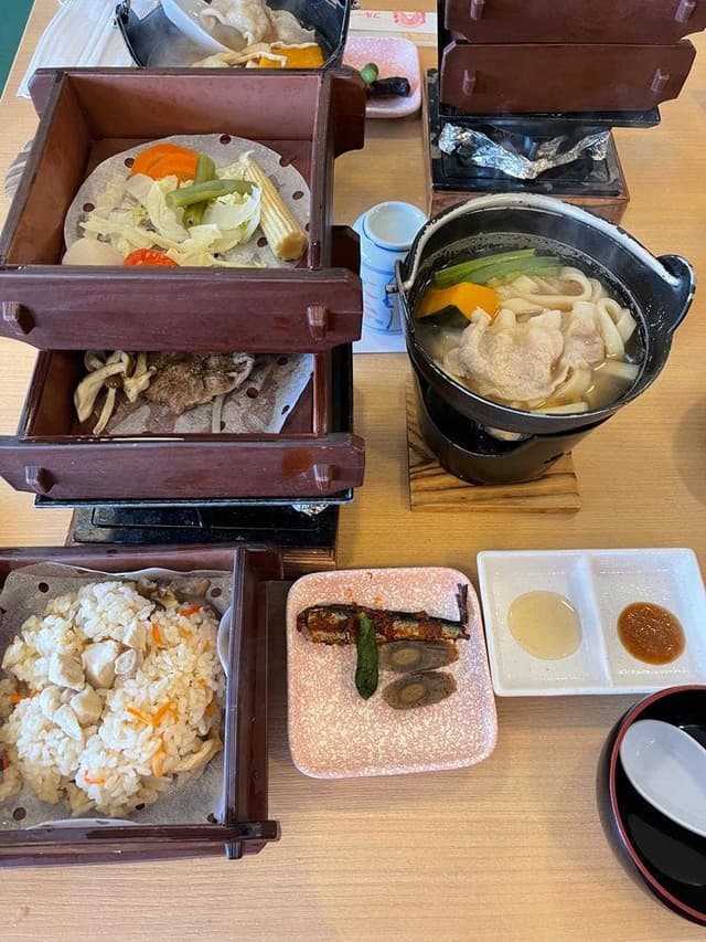 山梨FUJIフルーツパーク お食事処 - サブ画像1