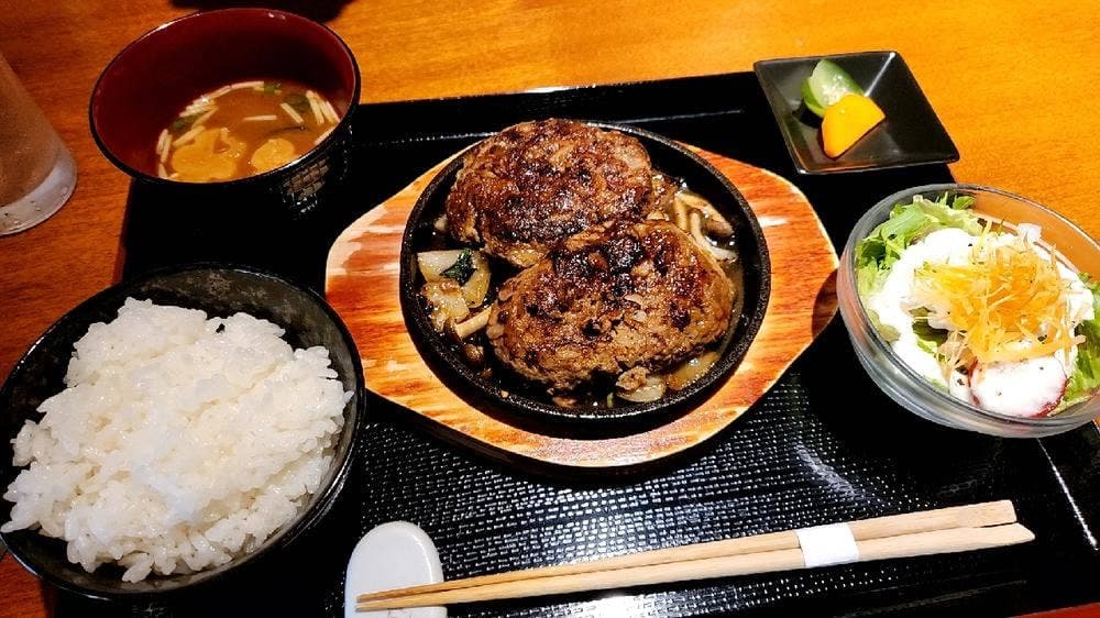 神戸牛・神戸有機野菜 志ん 本店