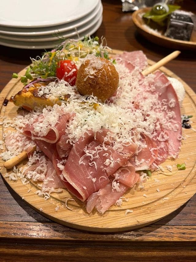 Wine Bar Pizzeria IL Boschetto - サブ画像1