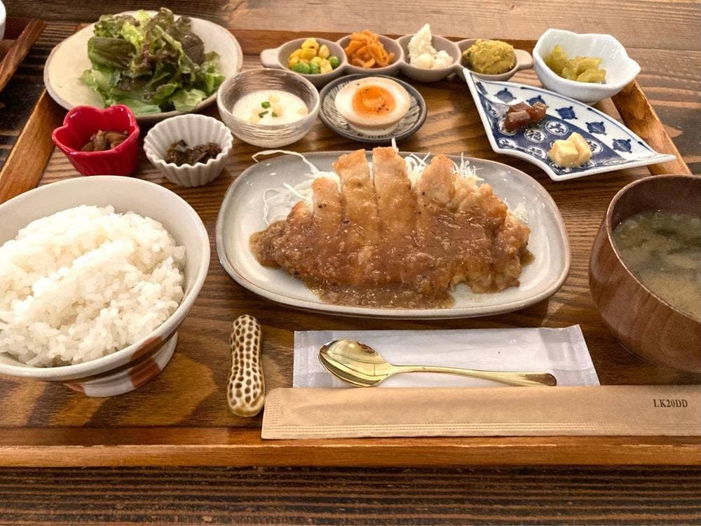 pololi食堂とpihakopi