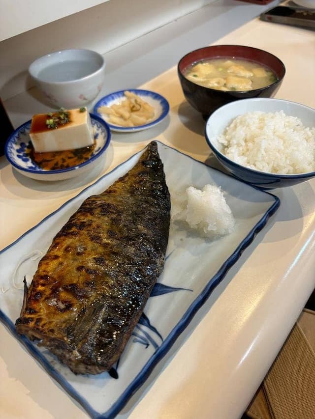 食事と酒処 真 - サブ画像2