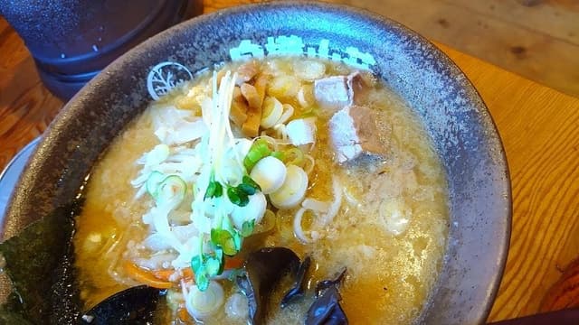 麺処白樺山荘 真駒内本店 - サブ画像1