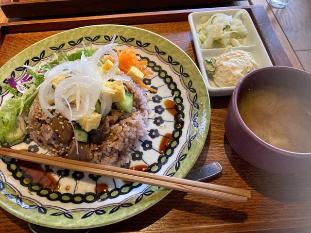 Cafeコメコ - サブ画像1