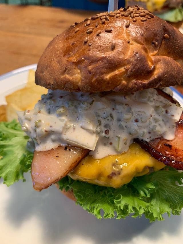 Chillax Burgers＆Wine - サブ画像1