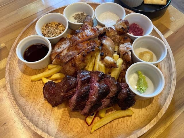 肉とスパイス カレー食堂 LABO アンカーグラウンド 馬車道店 - サブ画像2
