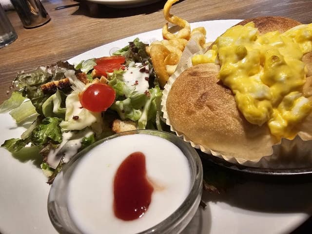 港屋珈琲 四日市インター店 - サブ画像1