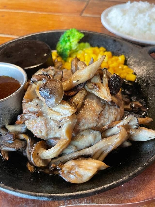 肉バルブッチャーズ 八百八 御茶ノ水店 - サブ画像1