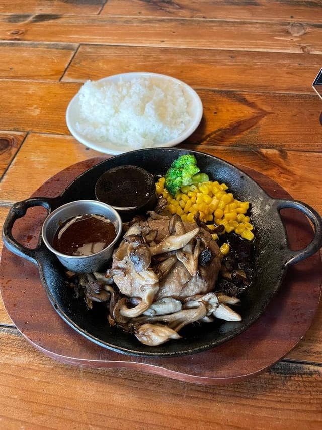 肉バルブッチャーズ 八百八 御茶ノ水店 - サブ画像3