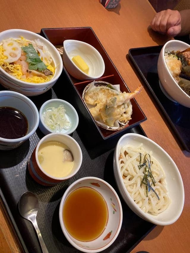 和食さと 堀越学園前店 - サブ画像1
