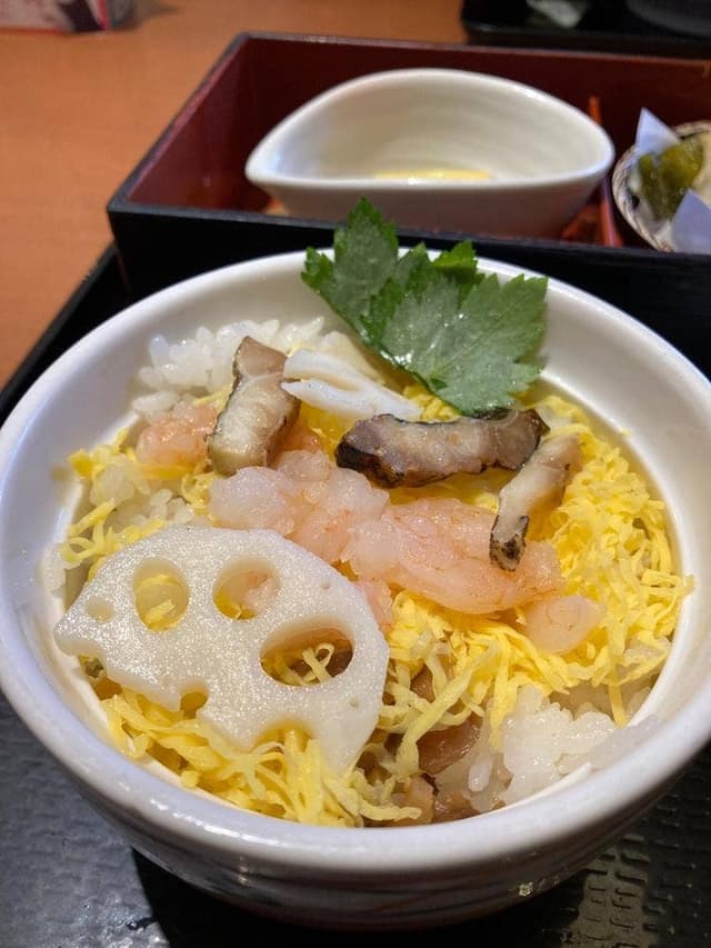 和食さと 堀越学園前店 - サブ画像2