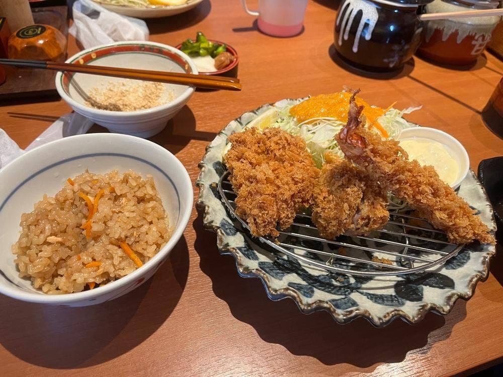 厚切りとんかつ・牛かつよし平 本店