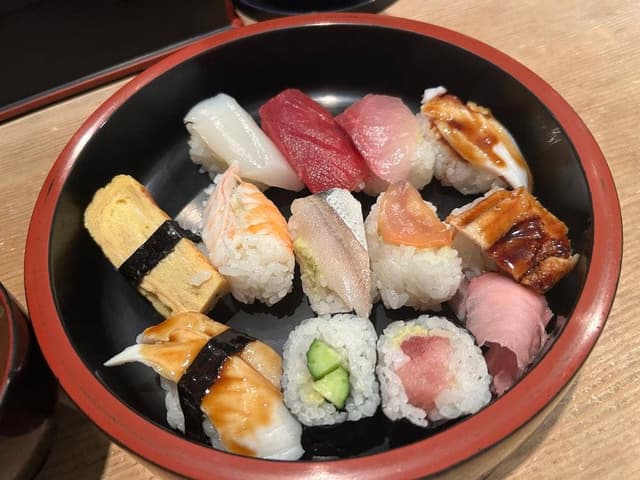 彦寿司 - サブ画像1