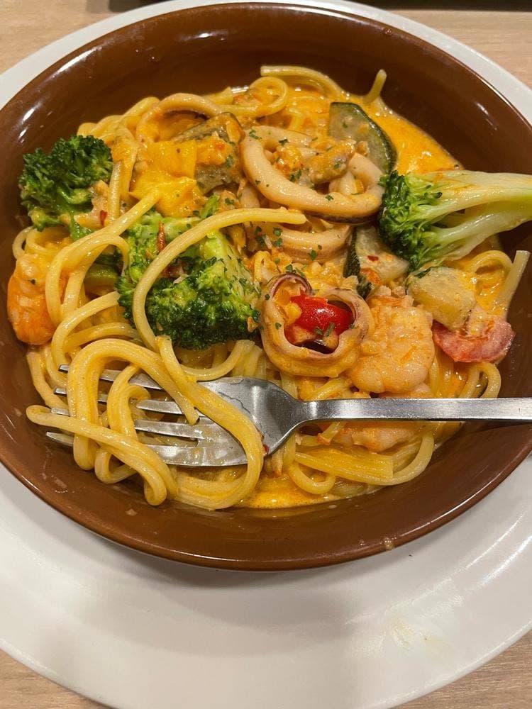 Cafe レストラン ガスト 鶴舞店