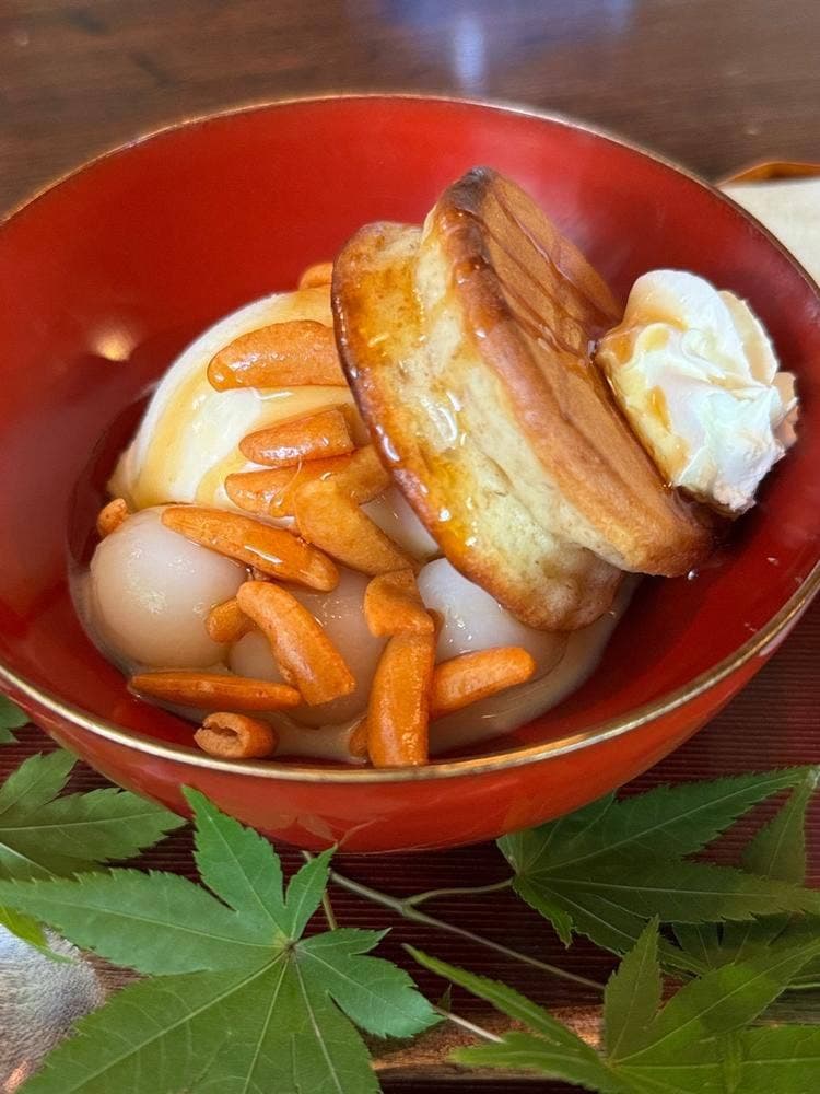 アンティーク・カフェ ゆかし