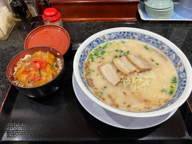 ざぼんラーメン サンライフ店 - サブ画像2
