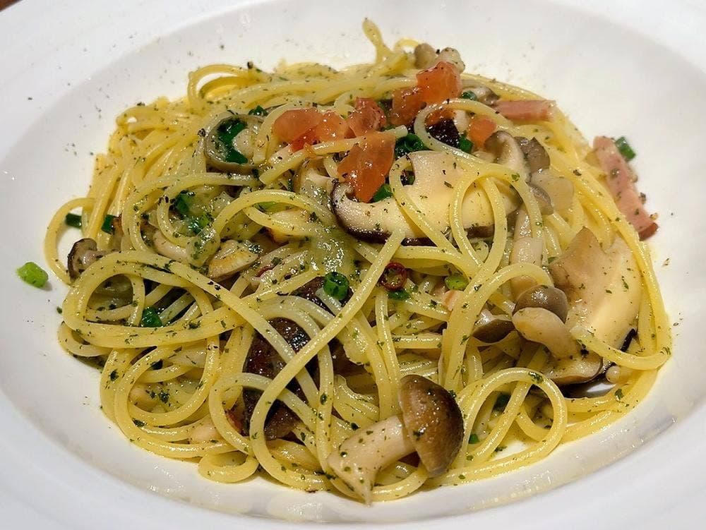 トラットリア アクイロット