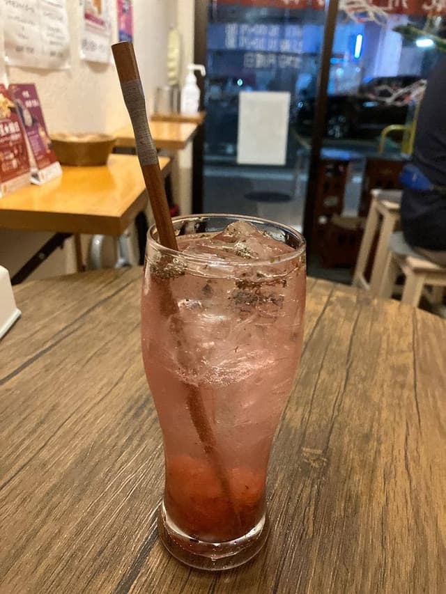 梅干しサワーと日本酒 - サブ画像1