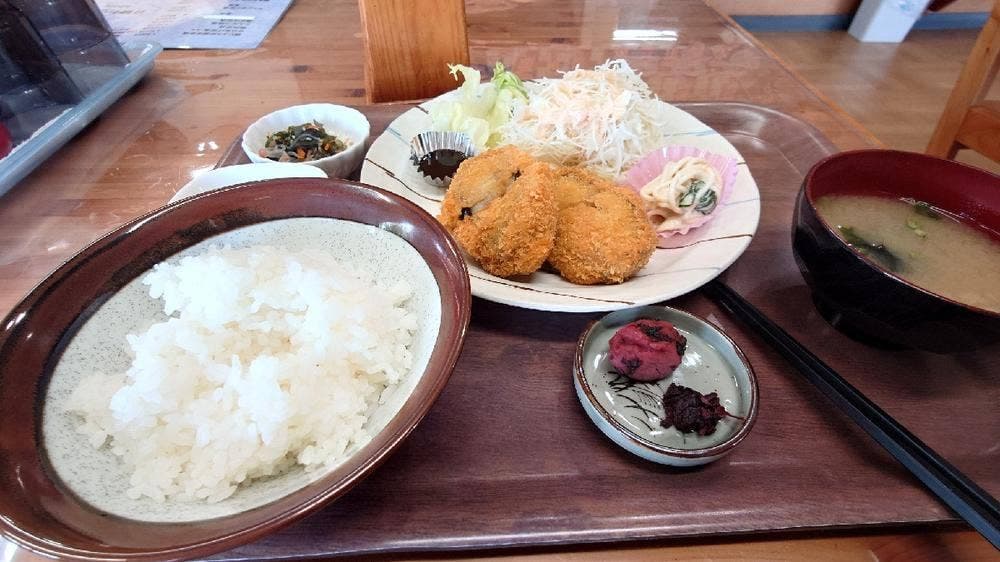 あらつ食堂